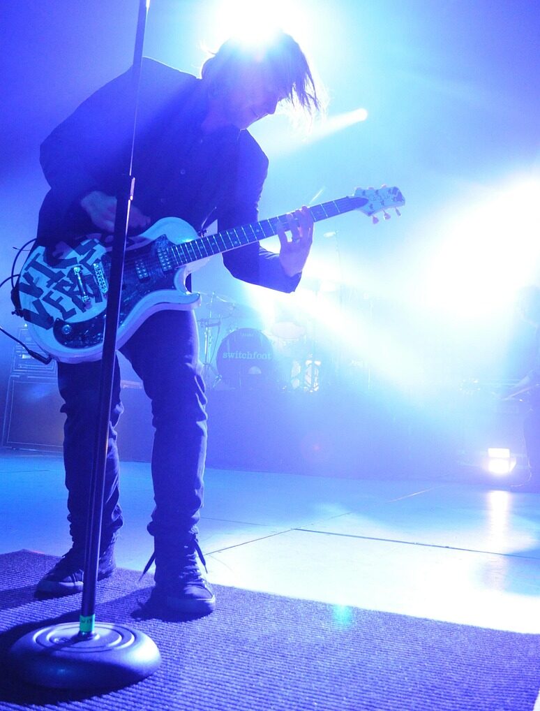 concert, guitar, lights, bright, rock, music, play, instrument, stage, guitarist, male, entertainment, artist, blue music, blue guitar, blue concert, concert, guitarist, guitarist, guitarist, guitarist, guitarist